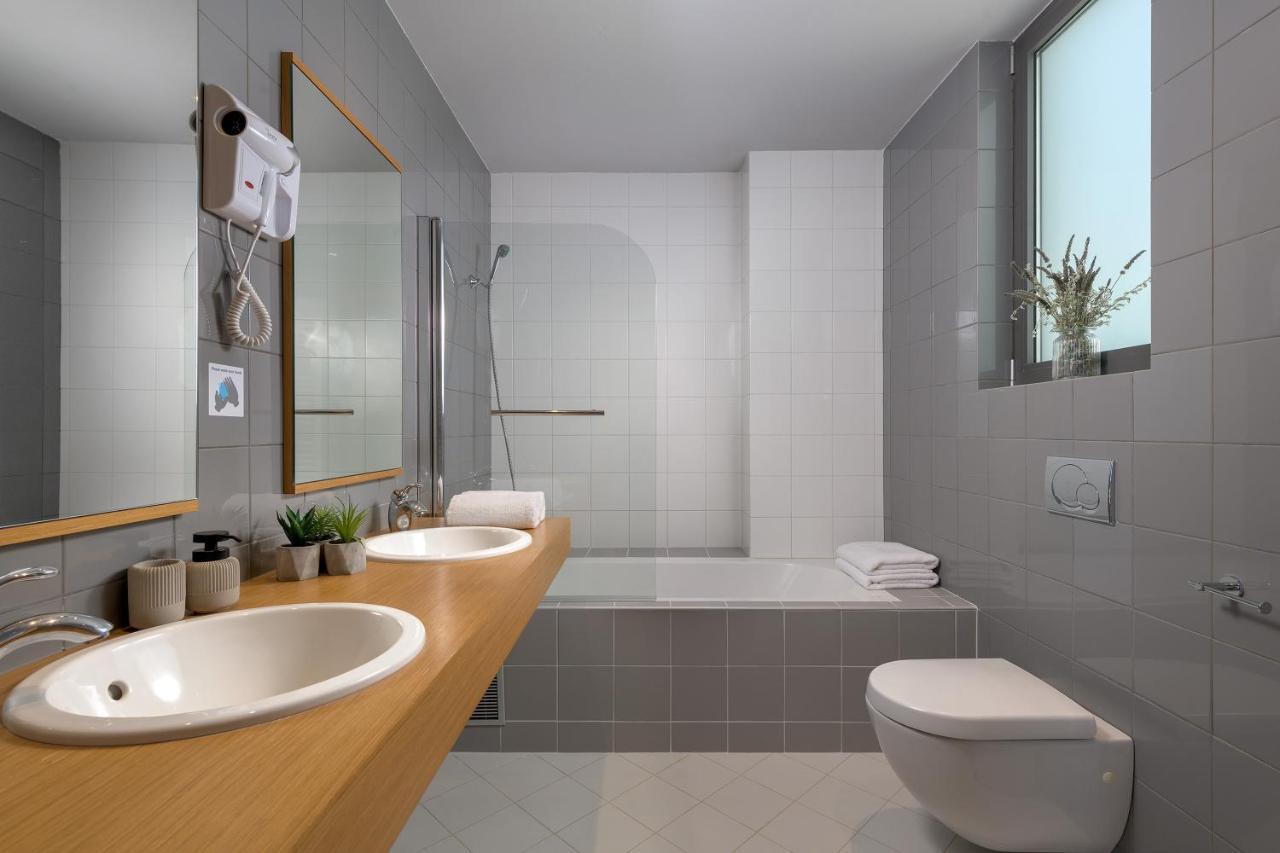 Ixian Hilltop Villa Jaliszósz Kültér fotó